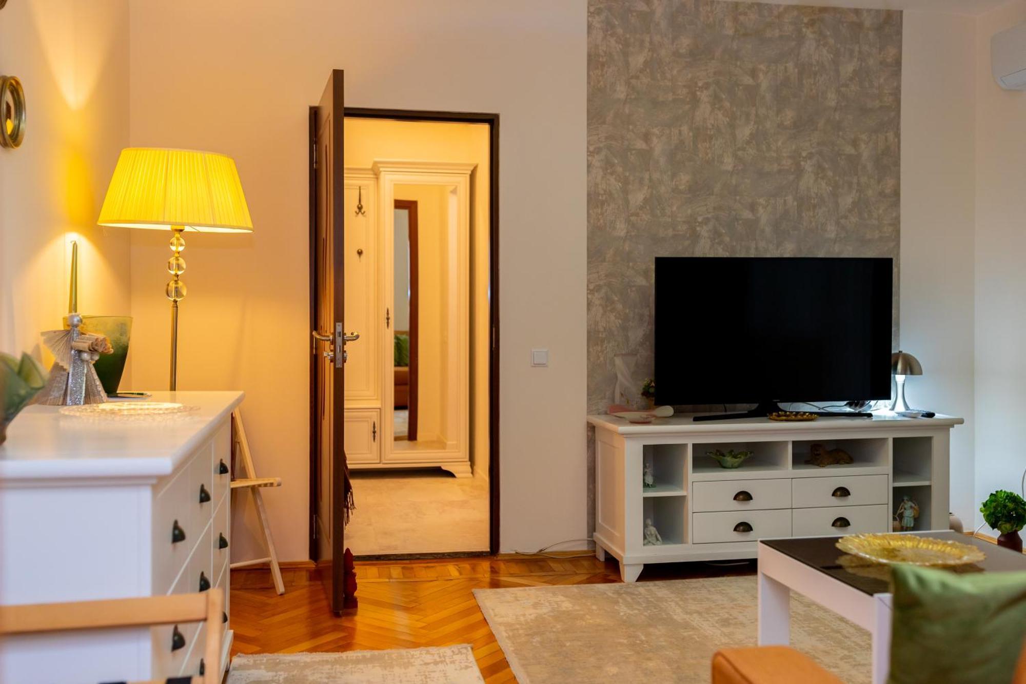 Apartament Octavia 후네도아라 외부 사진